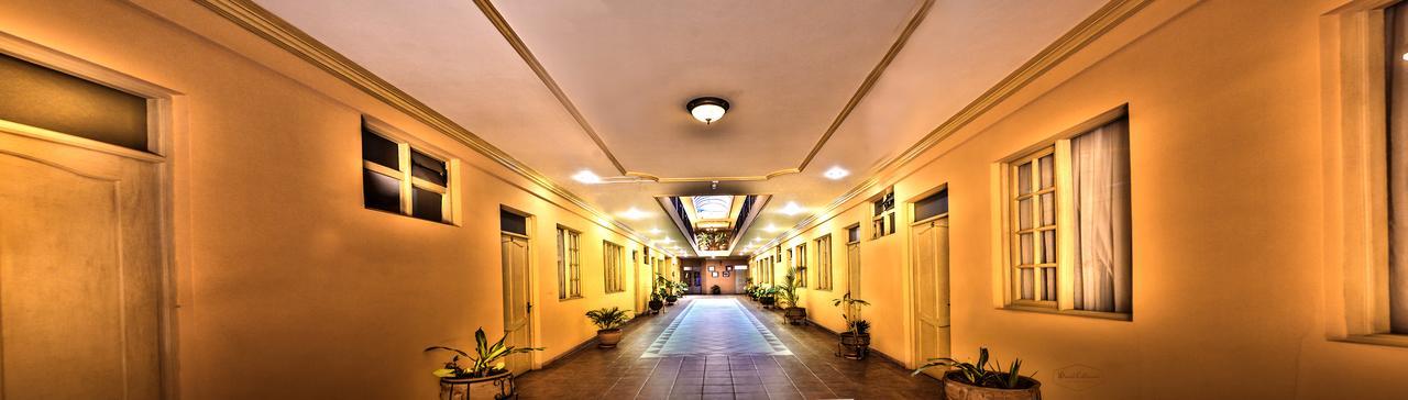 Hotel Monserrat Cochabamba Exterior photo